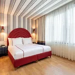 Khai Karakoey * Estambul