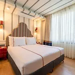 Hotel Khai Karakoey *