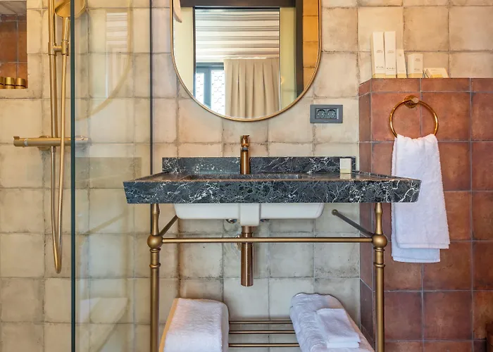 Khai Karakoey Istambul